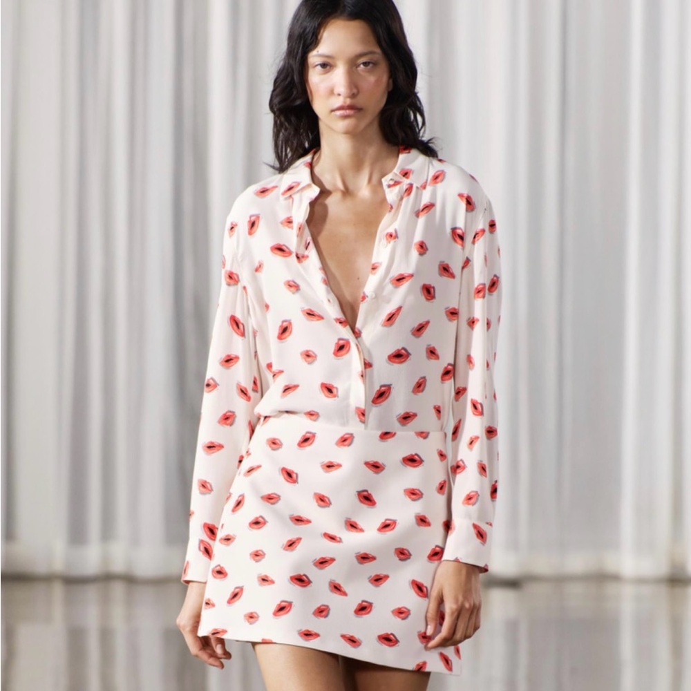 Zara Lips Print White Mini Skirt